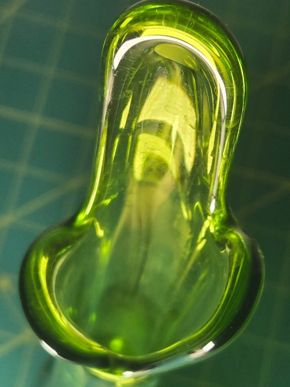 Vintage Green Swung Vase 15" - Picture 11 of 11
